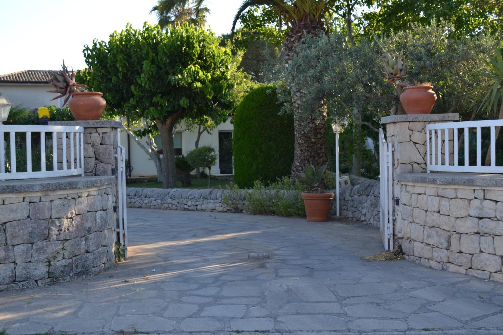 Casa Degli Avi Don Neli, Immersa Nella Natura Modica Exterior photo